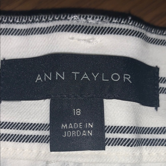 Ann Taylor Black And White Striped Women’s  Shorts Size 18 - Picture 4 of 5